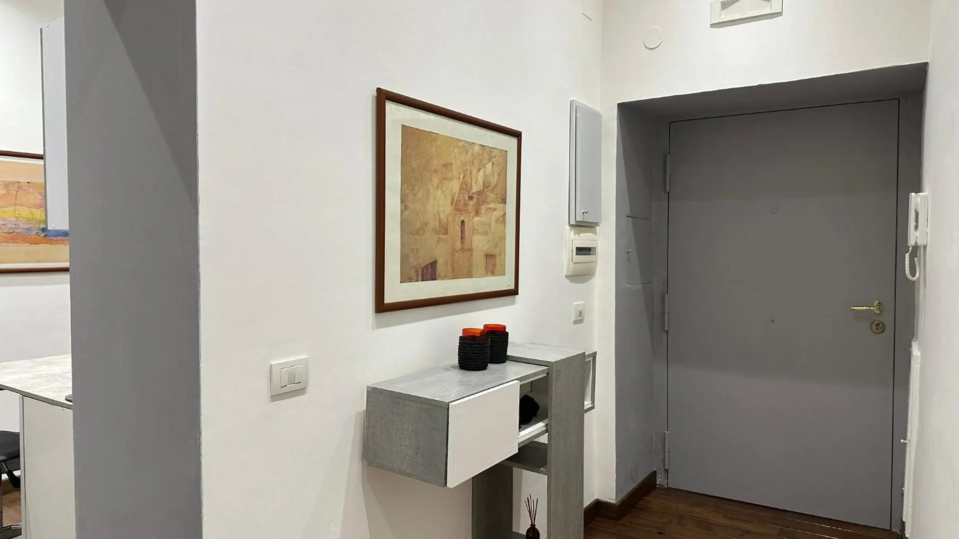 Bilocale A Chiaia Vicino A Via Dei Mille Apartment Naples Italy