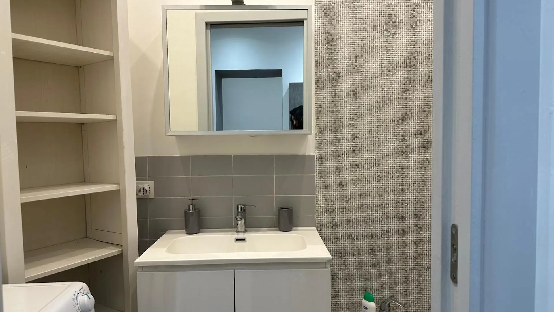 Bilocale A Chiaia Vicino A Via Dei Mille Apartment Naples